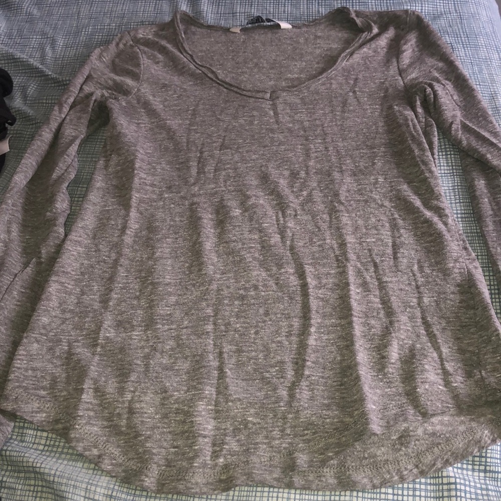 Grey women’s top